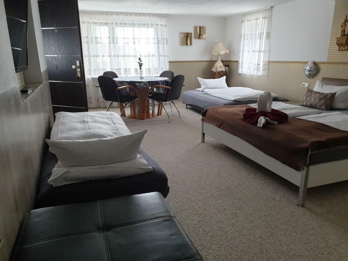 באד הומבורג וור דר הואה T&K Appartements מראה חיצוני תמונה